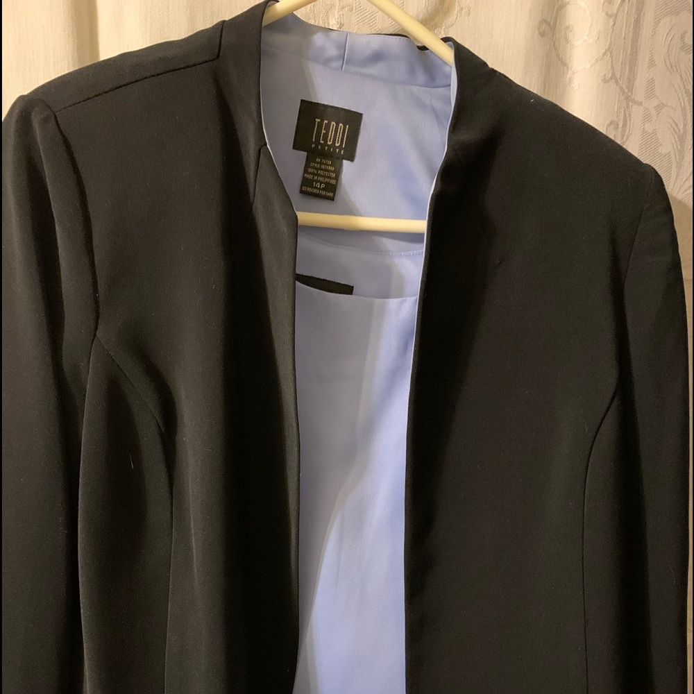 3-piece woman’s suit